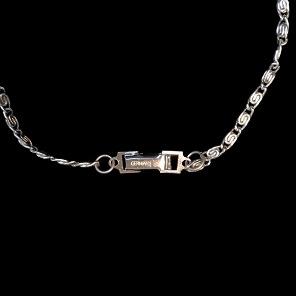 Vintage Germann Box Pendant Necklace - Picture 6 of 7